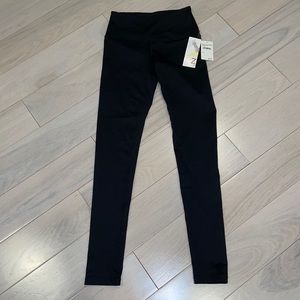 NWT simple black leggings by Zella
